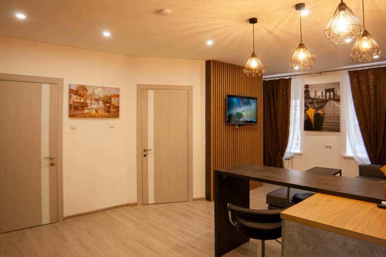Ultra Lux 3 Rooms Apartment Near Arena City Kyiv Exterior photo