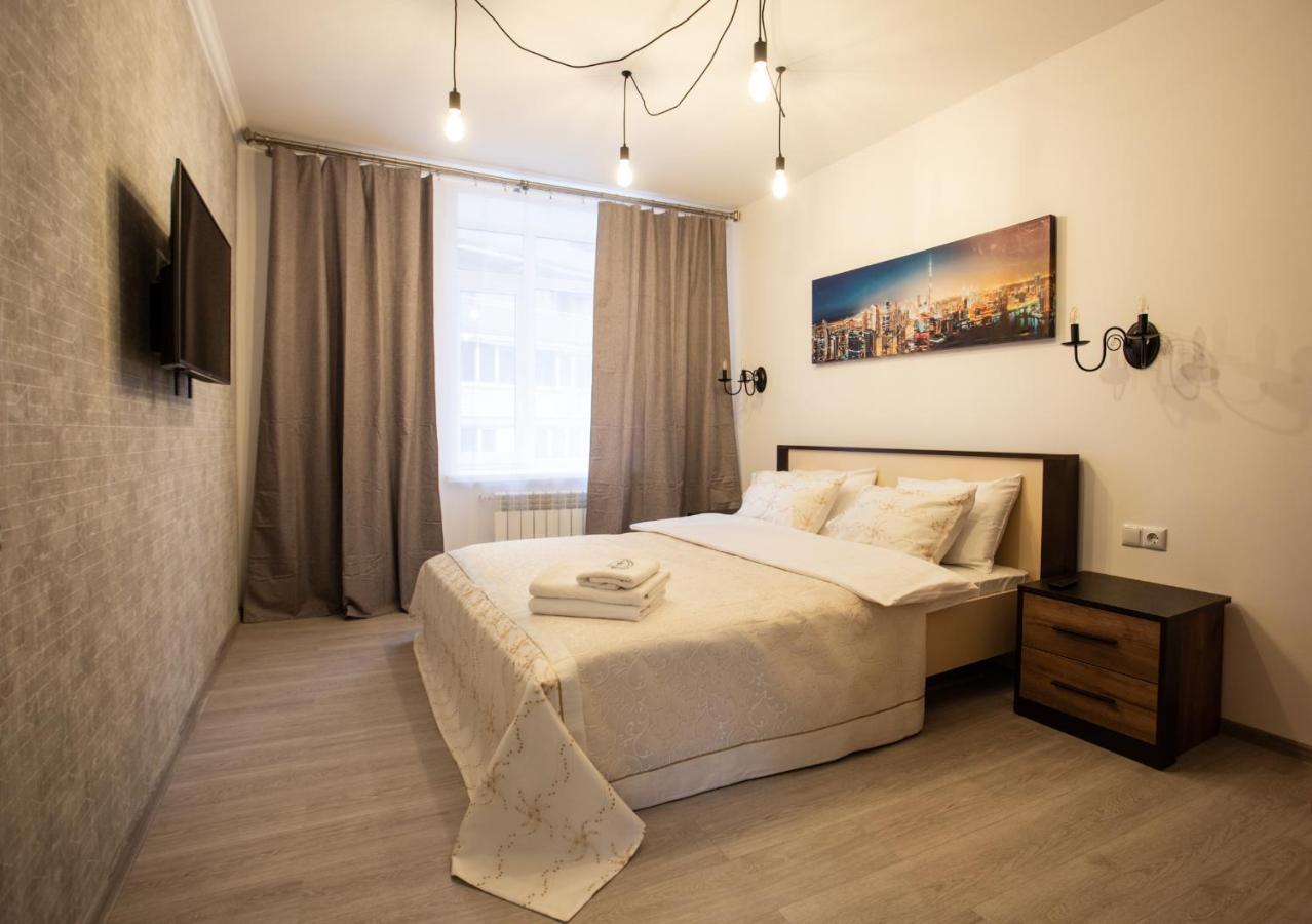 Ultra Lux 3 Rooms Apartment Near Arena City Kyiv Exterior photo