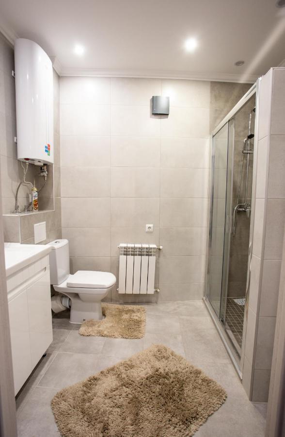 Ultra Lux 3 Rooms Apartment Near Arena City Kyiv Exterior photo